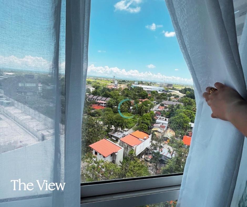 Lovely Studio Condominiums At Mesavirre Garden Residences באקולוד מראה חיצוני תמונה